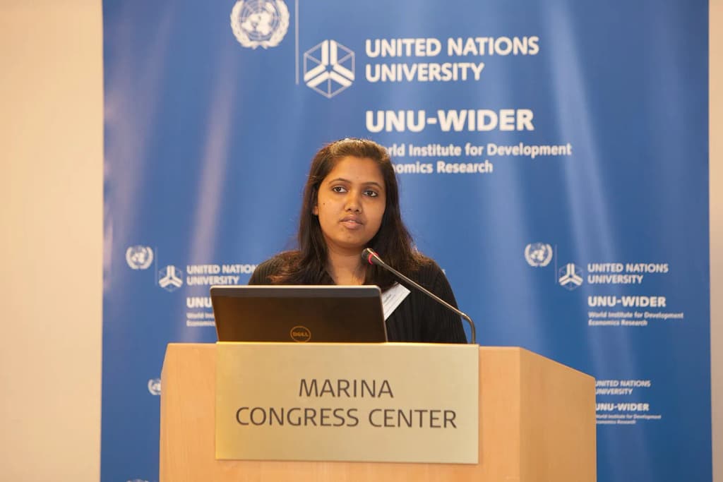 Chetana Chaudhur, Researcher, Jawaharlal Nehru University. Presentation: Energy Poverty and Climate Change Mitigation: the case of Household Sector in India.