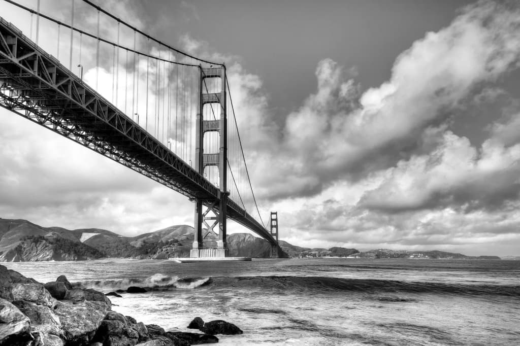 A black and white of the Golden Gate Bridge