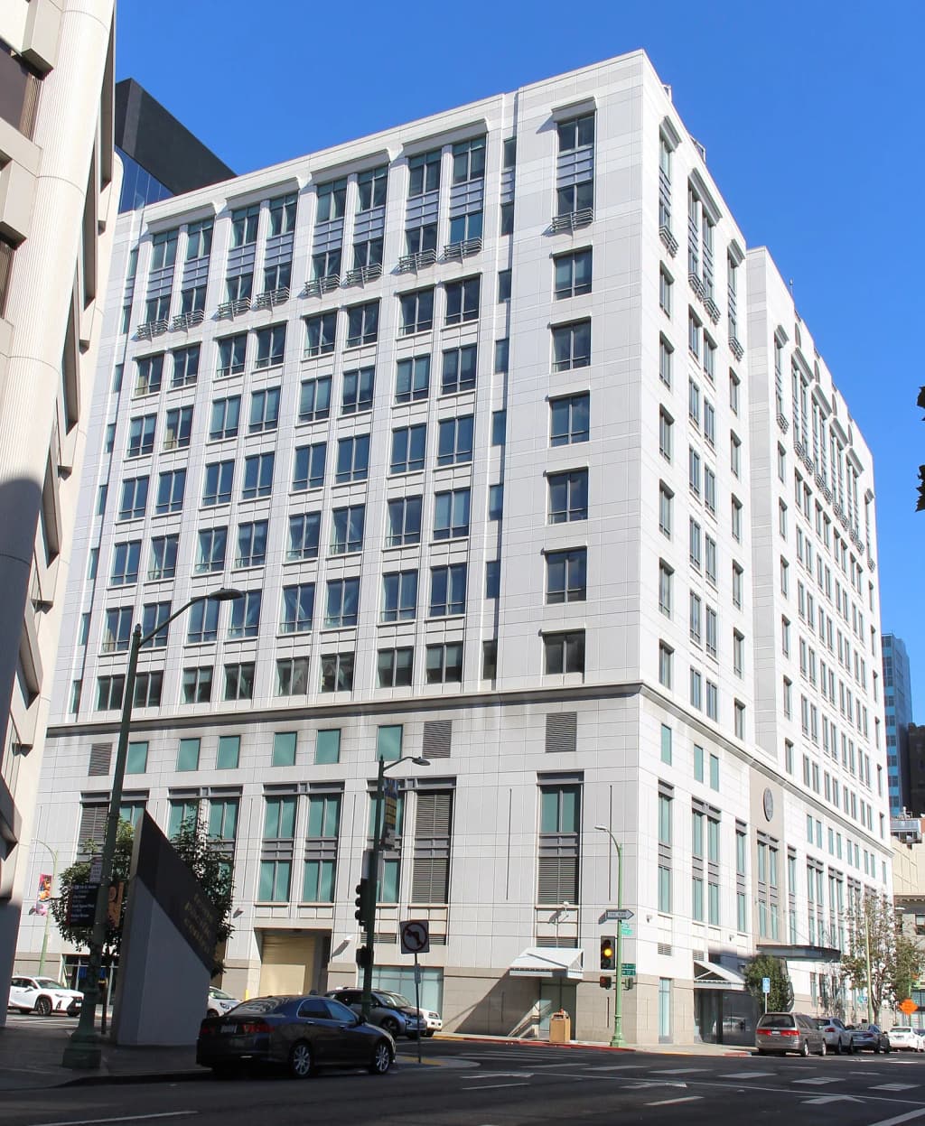 The University of California Office of the President in Oakland, California. Photographed by user Coolcaesar on October 10, 2021.