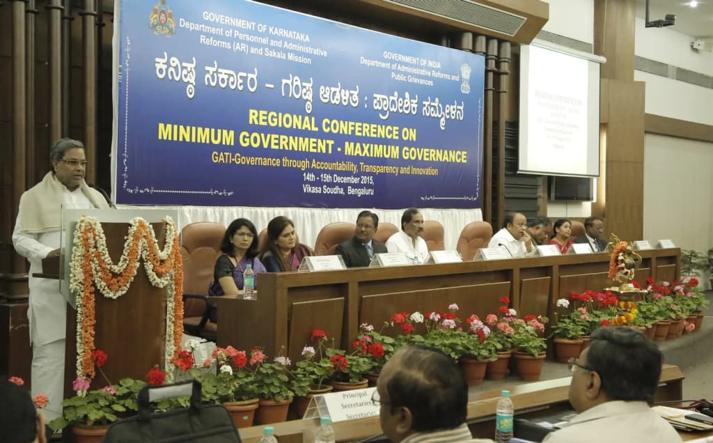 The Chief Minister of Karnataka, Shri K. Siddaramaiah addressing the gathering after inaugurating the two-day Regional Conference on “Minimum Government-Maximum