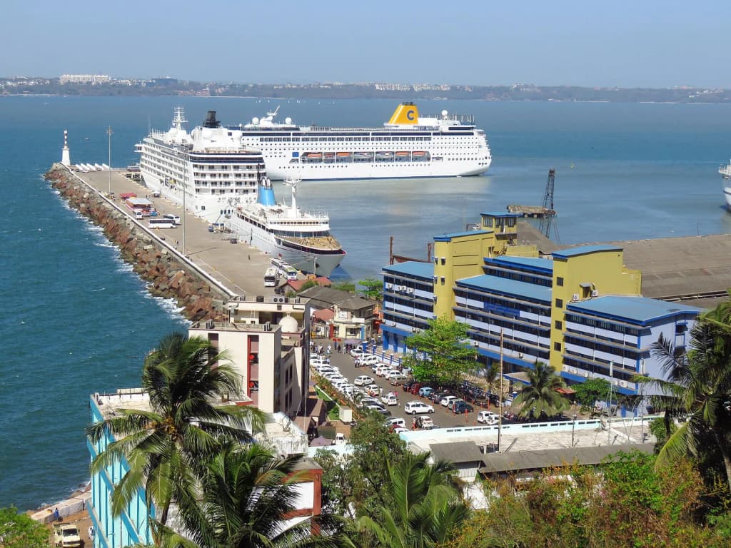 Cruise at Port