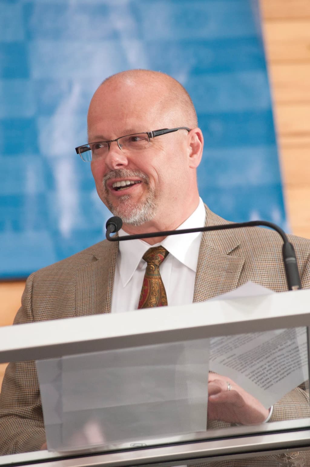 Fred Kuntz, vice president of Public Affairs at CIGI, welcomes the audience to Muzzled Media -- The Global Challenge. The annual media panel event was held at C