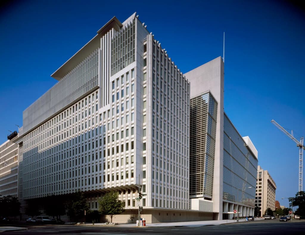 Title: Headquarters building of the International Monetary fund, Washington, D.C Physical description: 1 transparency : color ; 4 x 5 in. or smaller. Notes: Tit