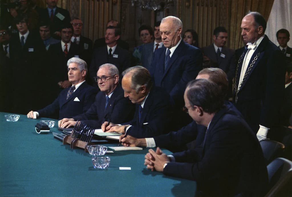US Secretary of State William Rogers Signing the Paris Peace Accords, 27 January 1973, at Hotel Majestic (now The Peninsula Paris).