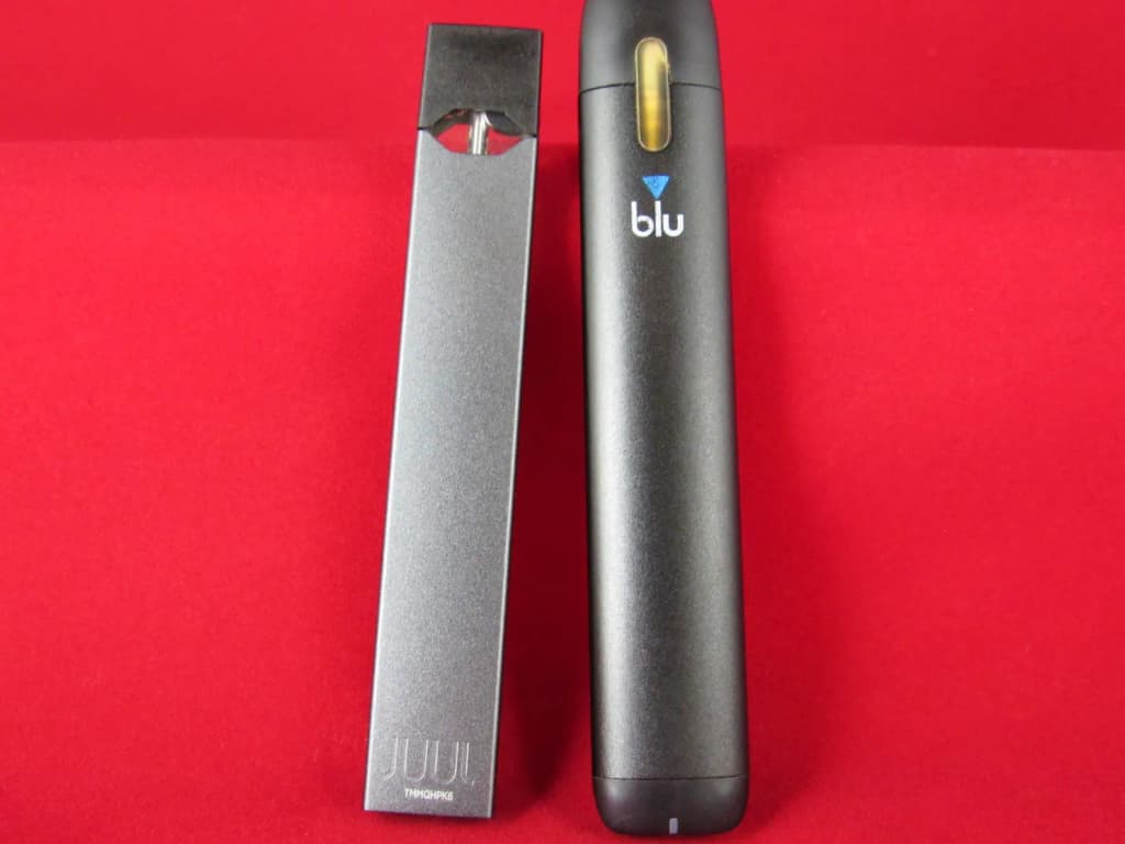 Juul (left) and Blu (right) electronic cigarettes.