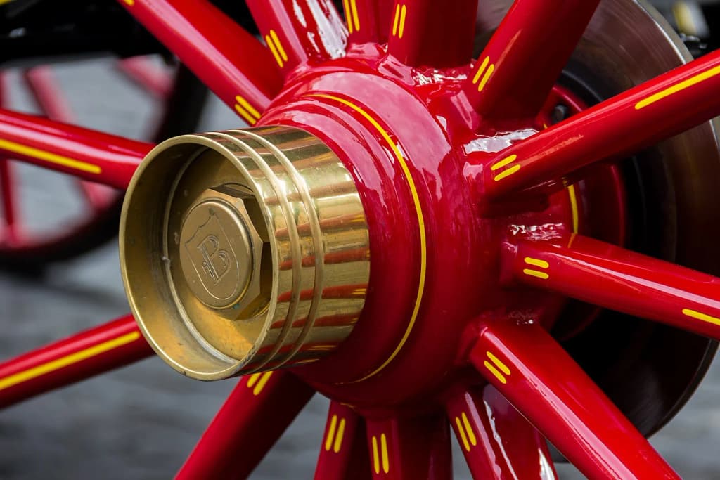 Wheel hub of a carriage at the Piazza della Rotonda in Rome , Italy