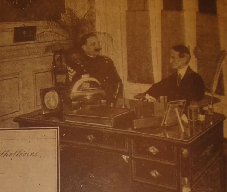 Alfredo Ferrari y Embajador Varatasis (Grecia)