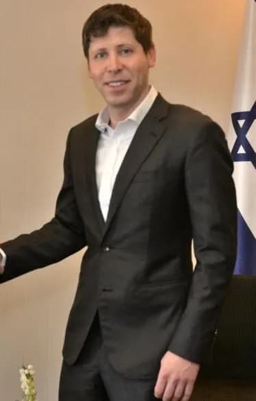 נשיא המדינה יצחק הרצוג , נפגש עם היזם היהודי-אמריקאי, מנכ"ל ושותף מייסד של חברת OpenAI , סם אלטמן המבקר ב ישראל . עוד השתתפו בפגישה: שותף מייסד בחברה והמדען הרא