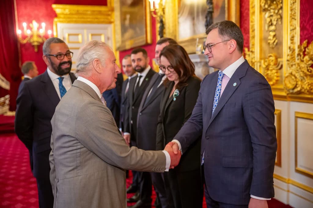 LONDON, UK. 20 June 2023. His Majesty The King with Minister of Foreign Affairs Dmytro Kuleba at a reception at St James Palace on the eve of the Ukraine Recove