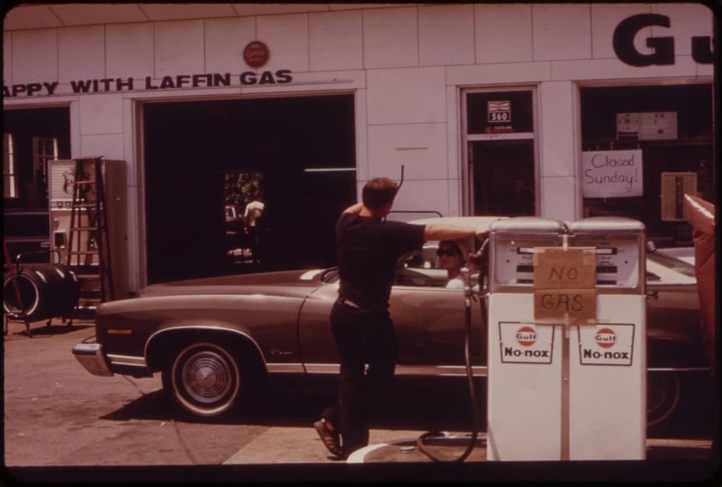 File:ENERGY CRISIS - NARA - 550096.tif