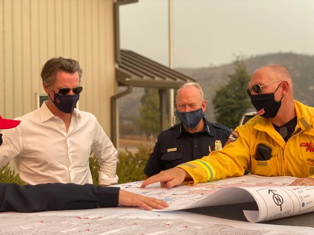 Today, Governor @GavinNewsom surveyed the #SCULightningComplex, the third-largest fire in California’s history, & met with brave first responders. Thank you to